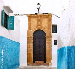 porta nas ruas de Rabat