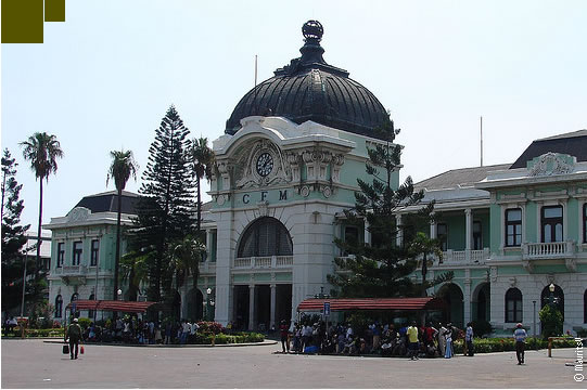 Estação de caminho de ferros