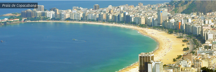 Desfrute do melhor mar na Praia de Copacabana.