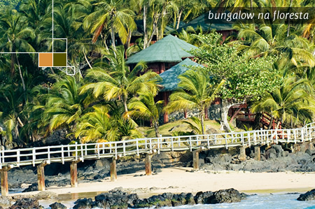 Bungalow no meio da floresta tropical
