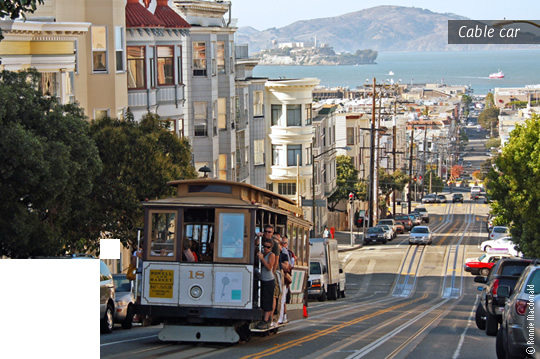 Cable car a subir rua de São Francisco